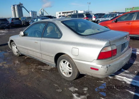 1996 Honda Accord Ex/Ex-R z USA, uszkodzony, nr VIN 1HGCD725XTA005225